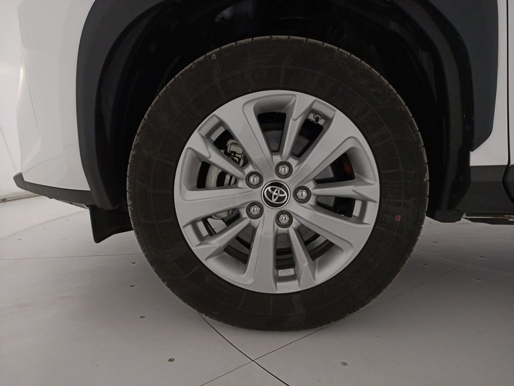 Toyota Yaris Cross usata a Bari (14)