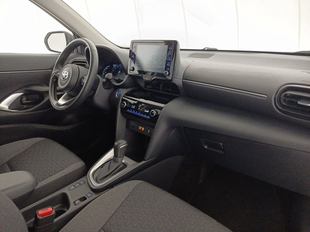 Toyota Yaris Cross usata a Bari (7)