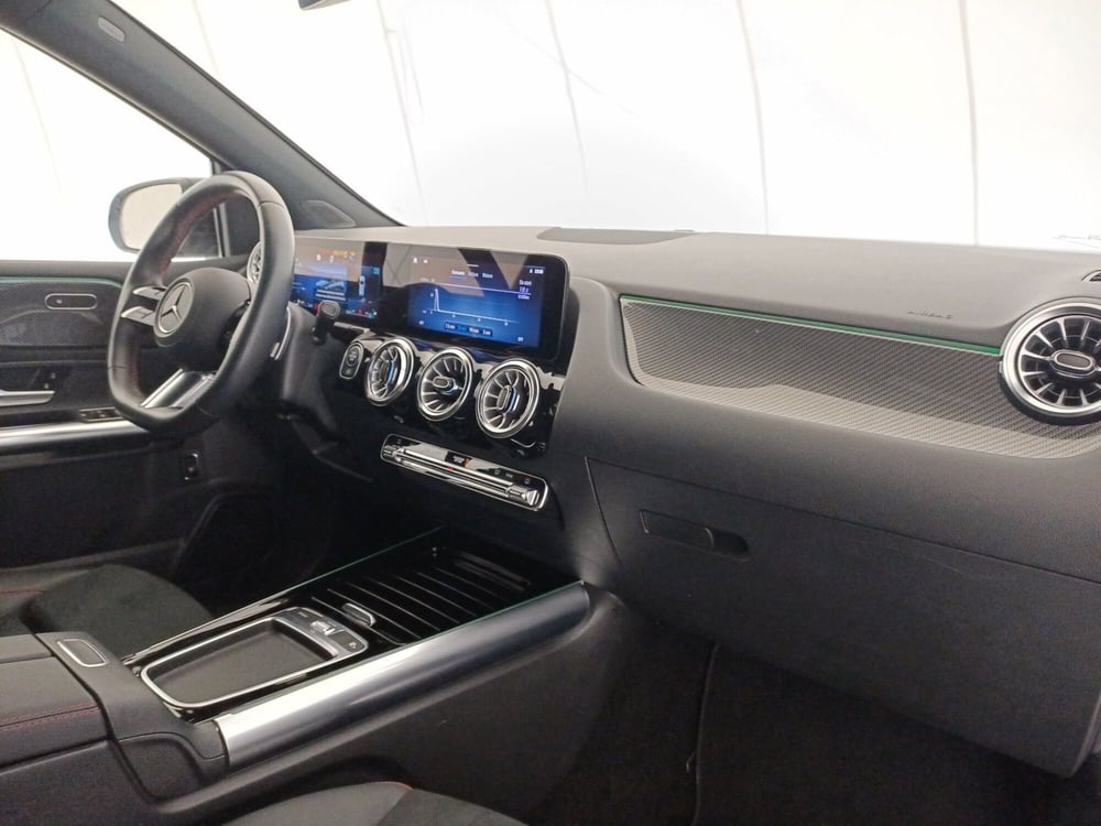Mercedes-Benz Classe B usata a Bari (7)