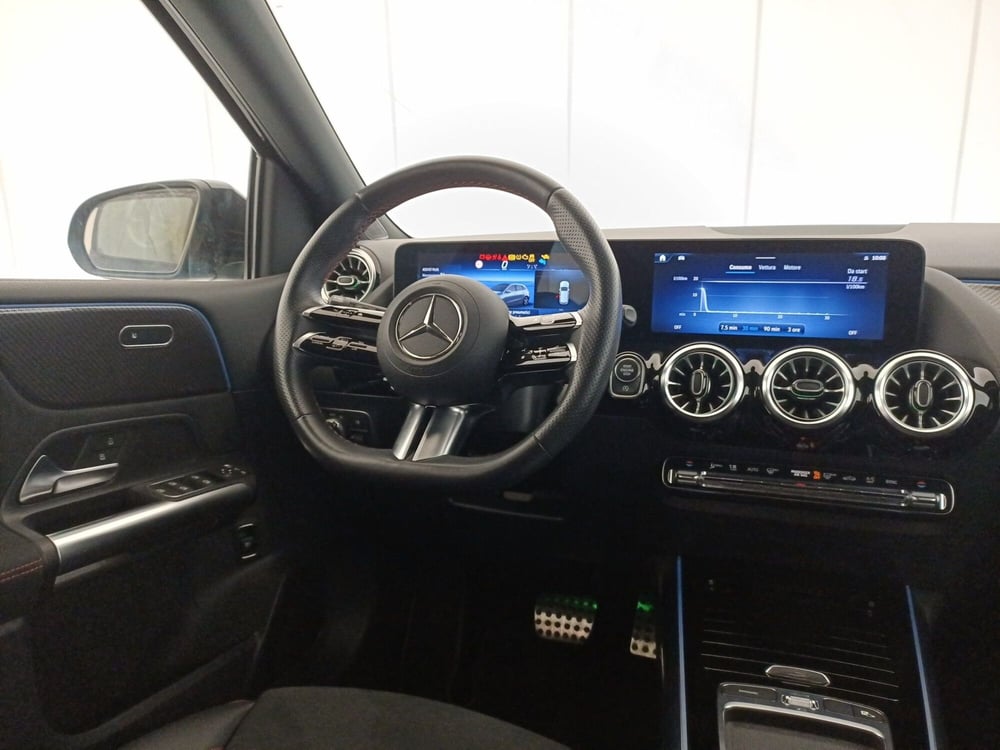 Mercedes-Benz Classe B usata a Bari (9)