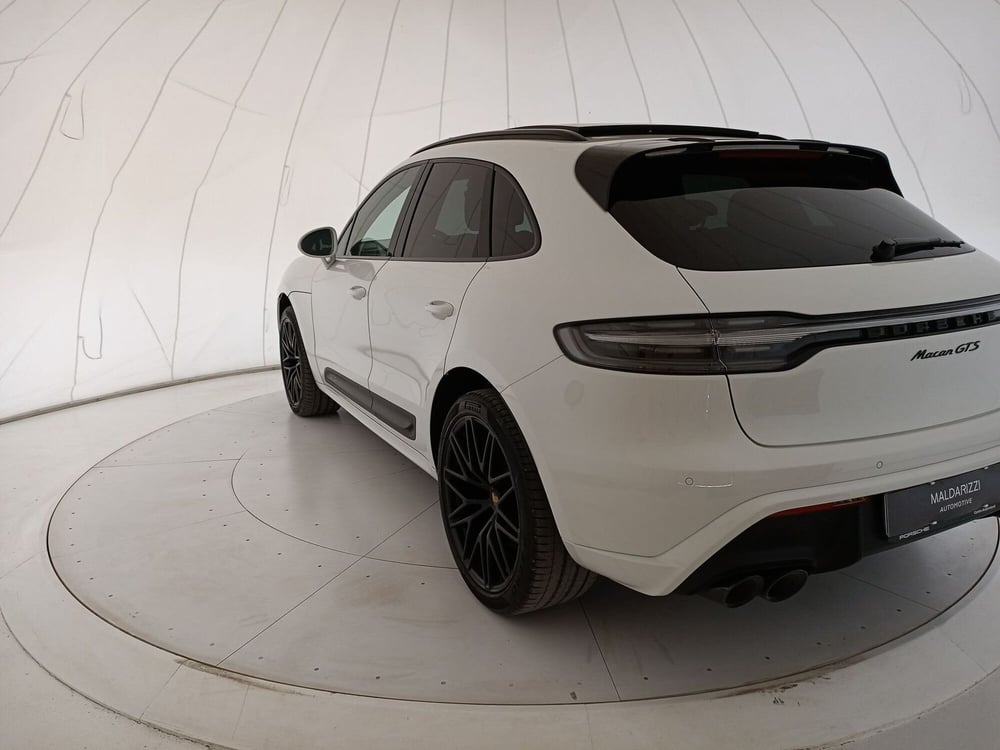 Porsche Macan usata a Bari (4)