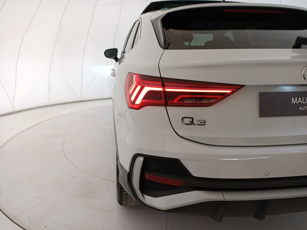 Audi Q3 Sportback usata a Bari (12)