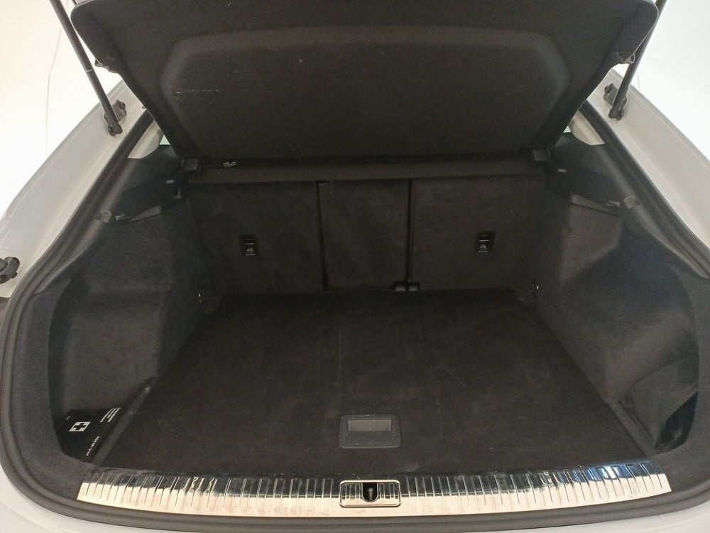 Audi Q3 Sportback usata a Bari (13)