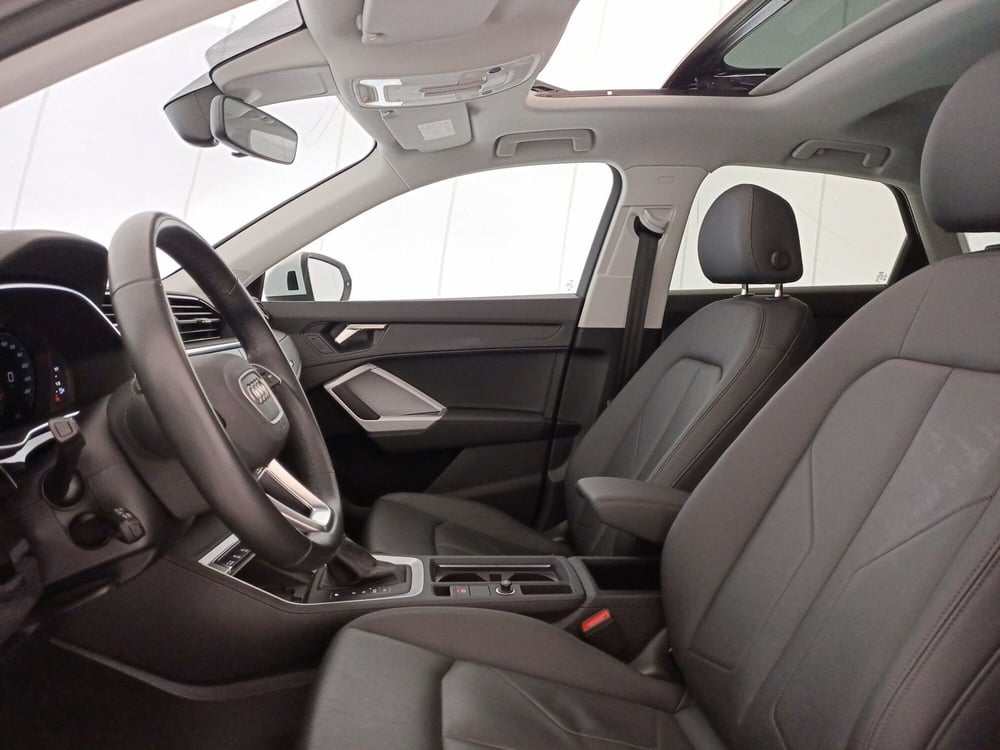 Audi Q3 Sportback usata a Bari (6)