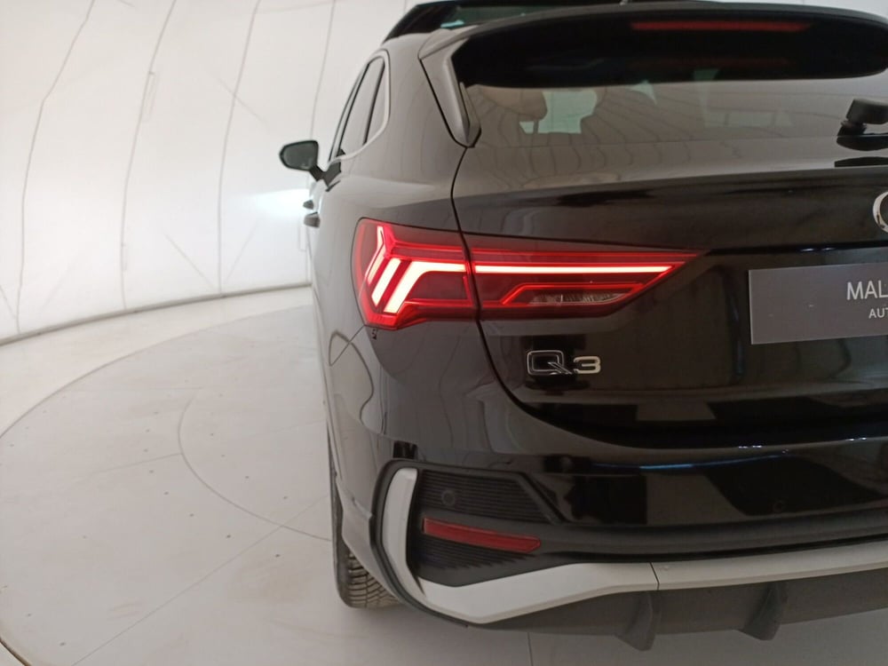 Audi Q3 Sportback usata a Bari (12)