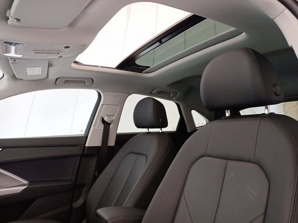 Audi Q3 Sportback usata a Bari (14)