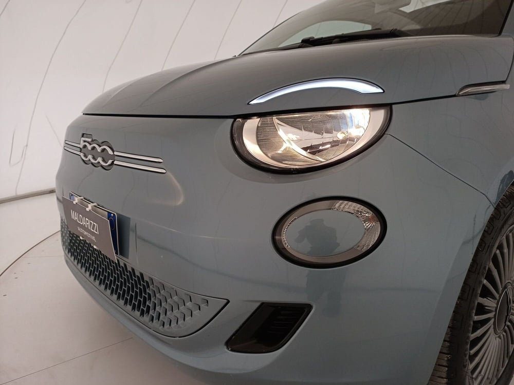 Fiat 500e Cabrio usata a Barletta-Andria-Trani (11)