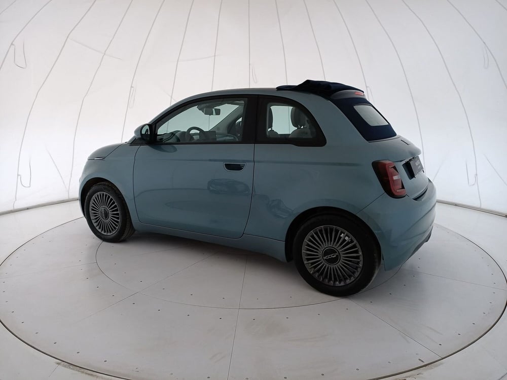 Fiat 500e Cabrio usata a Barletta-Andria-Trani (3)