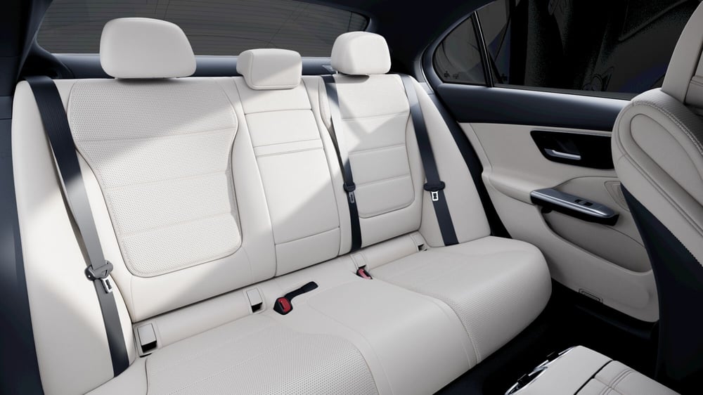 Mercedes-Benz Classe C nuova a Milano (5)