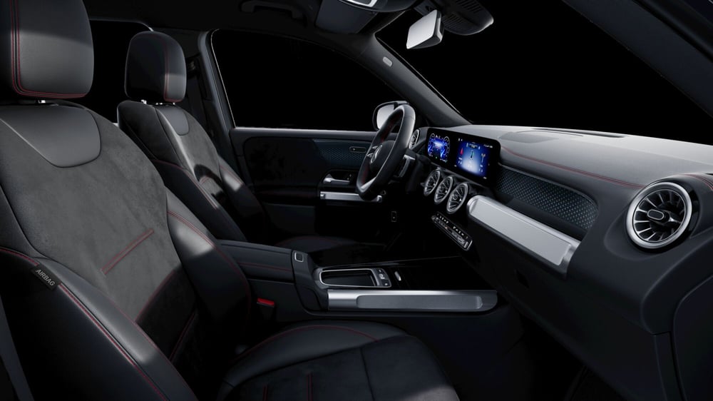 Mercedes-Benz EQB nuova a Milano (7)