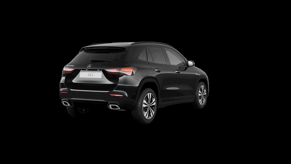 Mercedes-Benz GLA SUV nuova a Milano (4)