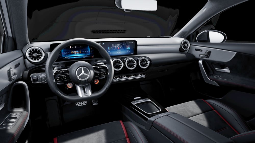 Mercedes-Benz Classe A nuova a Milano (7)