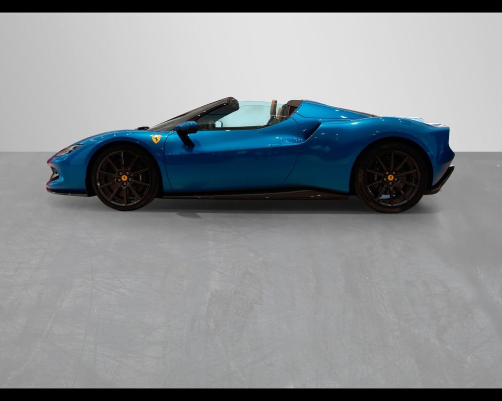 Ferrari 296 Spider usata a Modena (3)