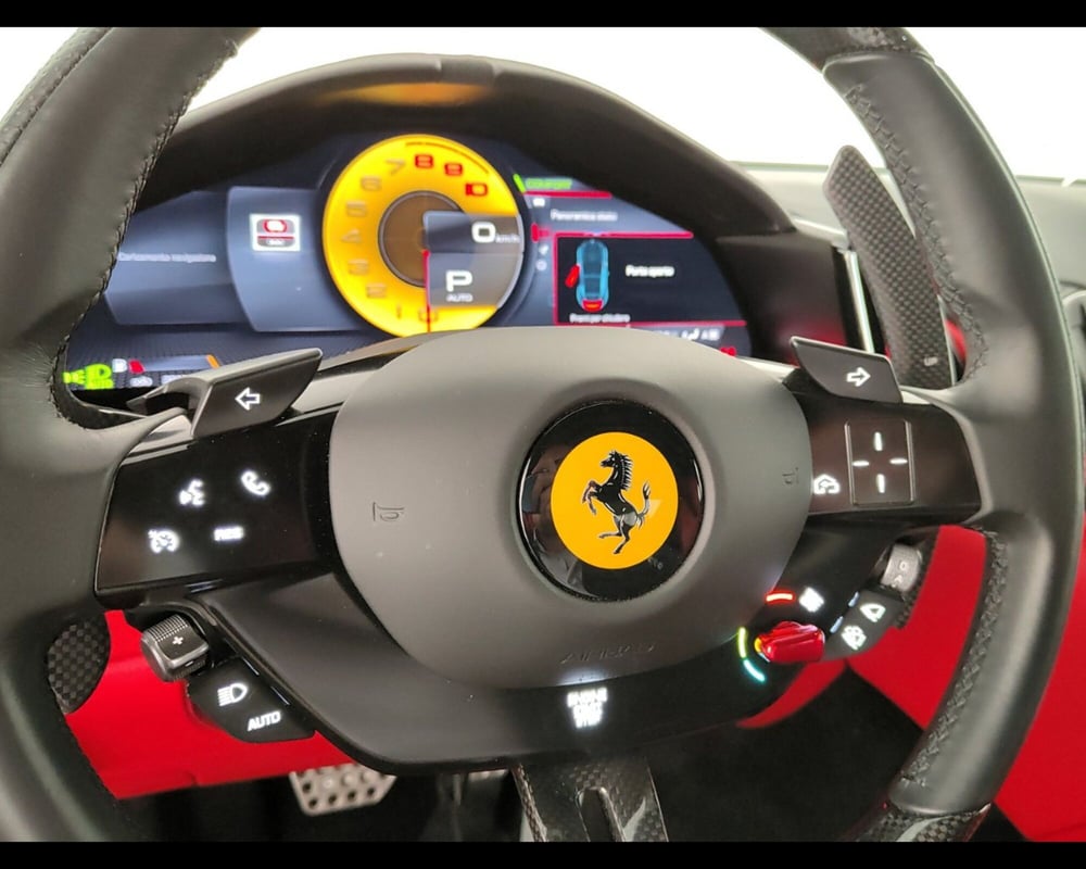 Ferrari Roma Spider usata a Verona (14)