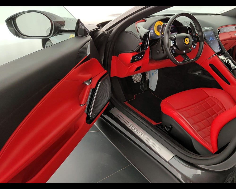 Ferrari Roma Spider usata a Verona (17)