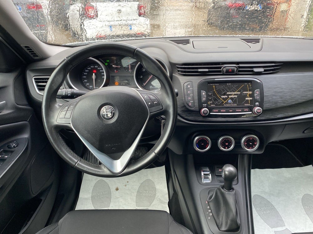 Alfa Romeo Giulietta usata a Pescara (10)