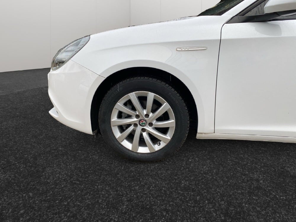 Alfa Romeo Giulietta usata a Pescara (5)
