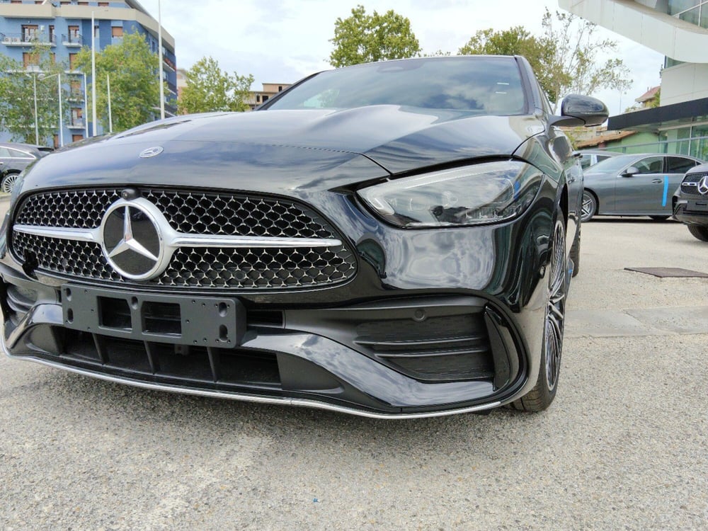 Mercedes-Benz Classe C nuova a Pescara (10)