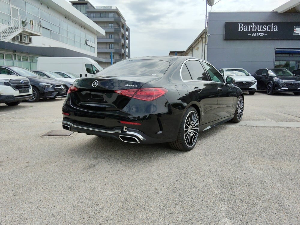 Mercedes-Benz Classe C nuova a Pescara (3)