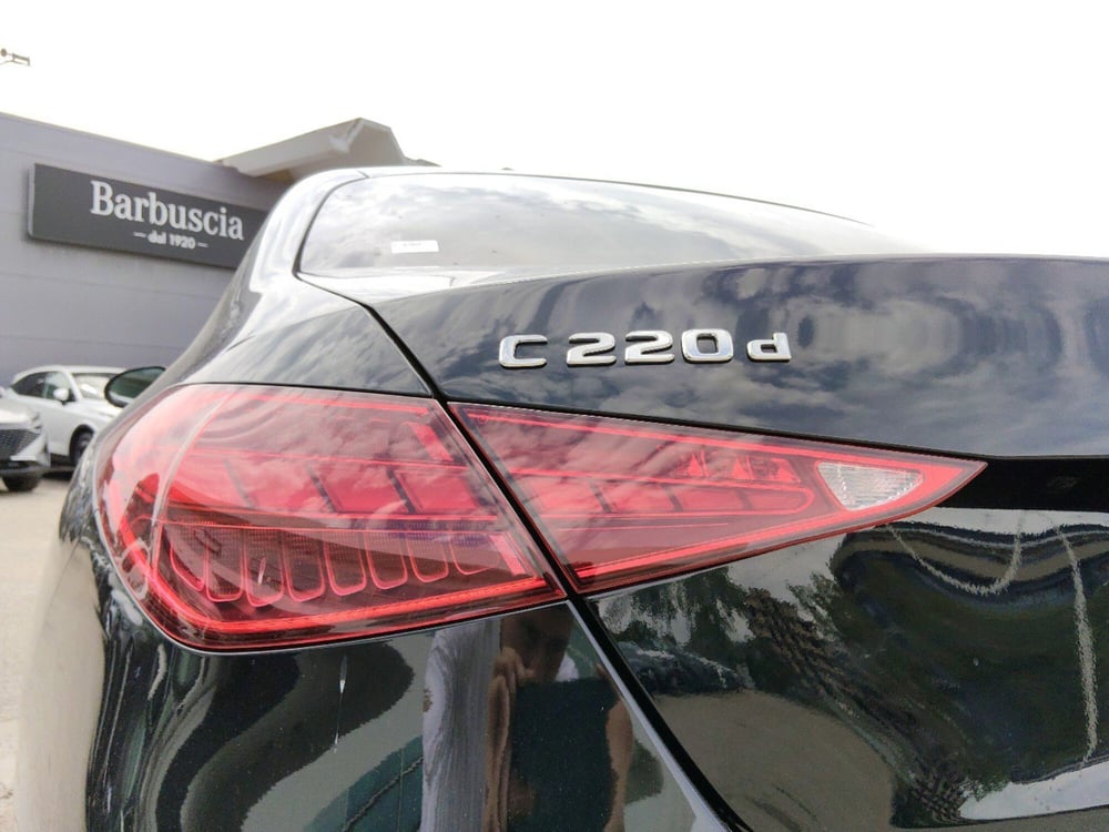 Mercedes-Benz Classe C nuova a Pescara (6)