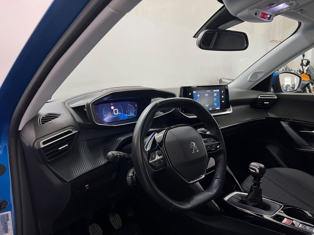 Peugeot 2008 usata a Bari (12)