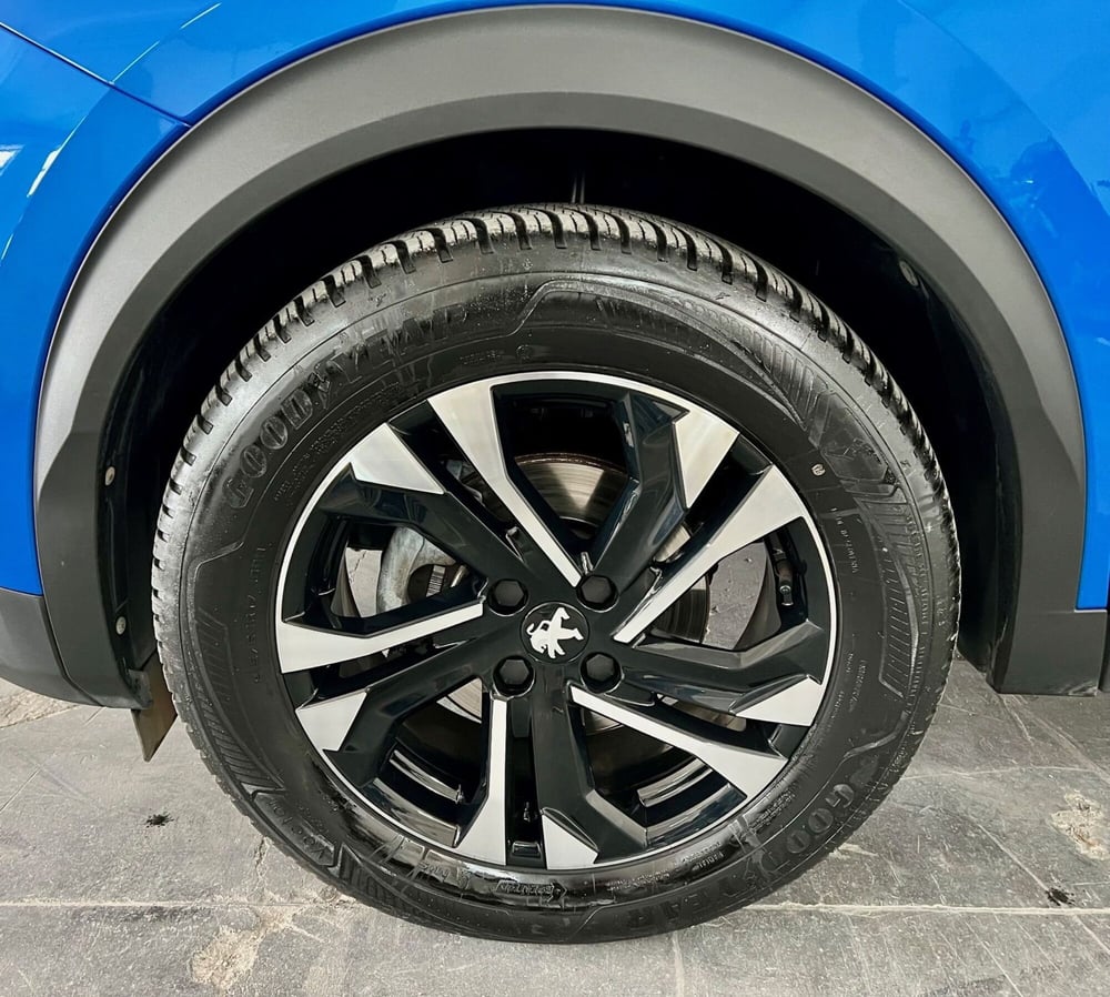 Peugeot 2008 usata a Bari (5)