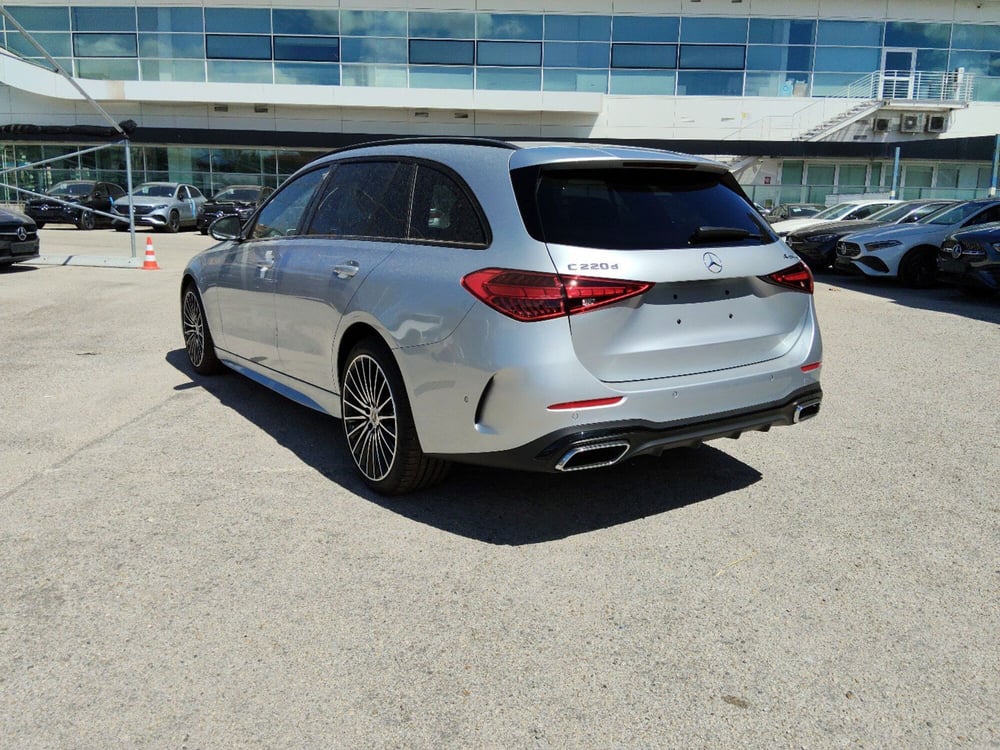 Mercedes-Benz Classe C Station Wagon nuova a Pescara (4)