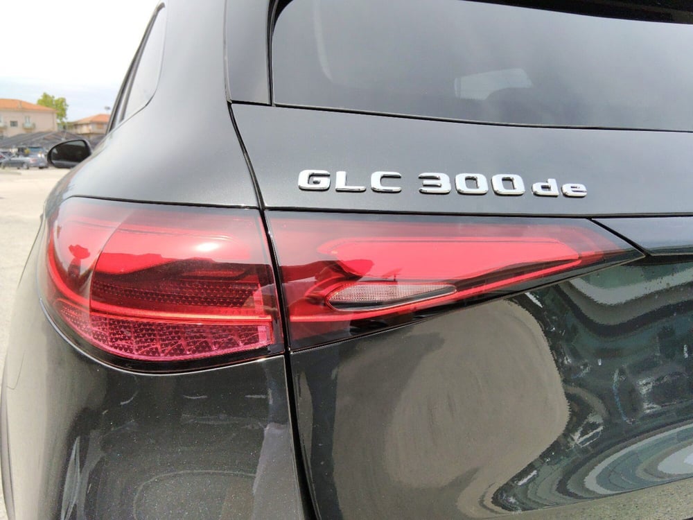 Mercedes-Benz GLC SUV nuova a Pescara (6)