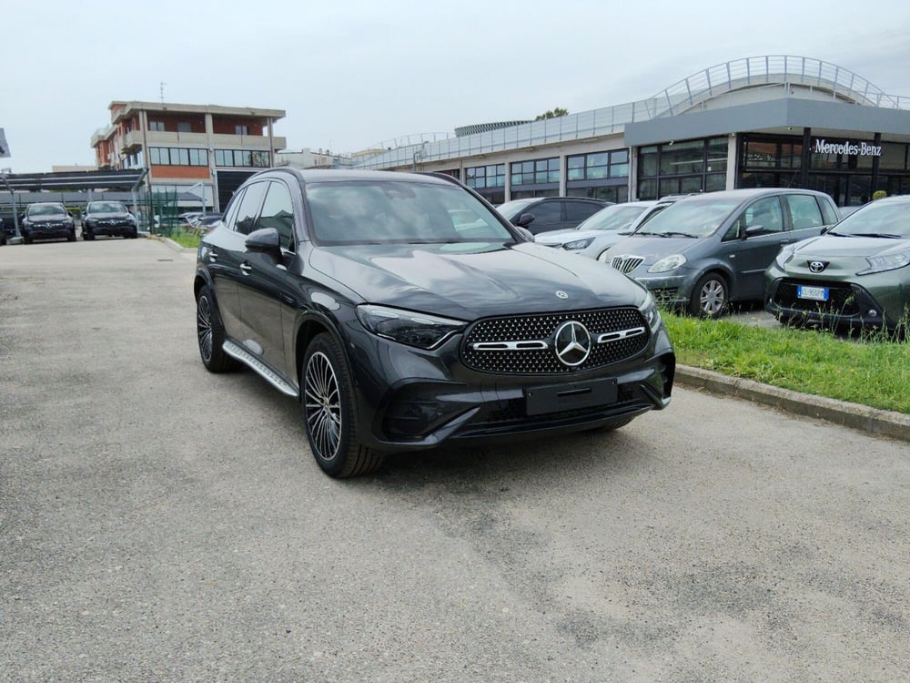 Mercedes-Benz GLC SUV nuova a Pescara (2)
