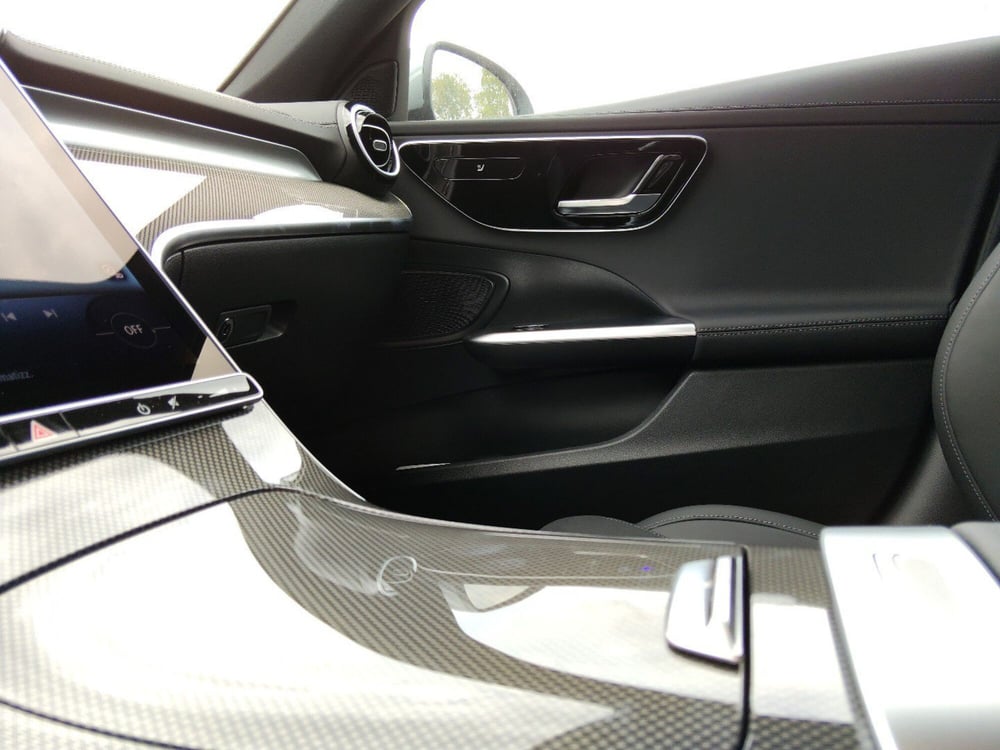 Mercedes-Benz Classe C nuova a Pescara (16)