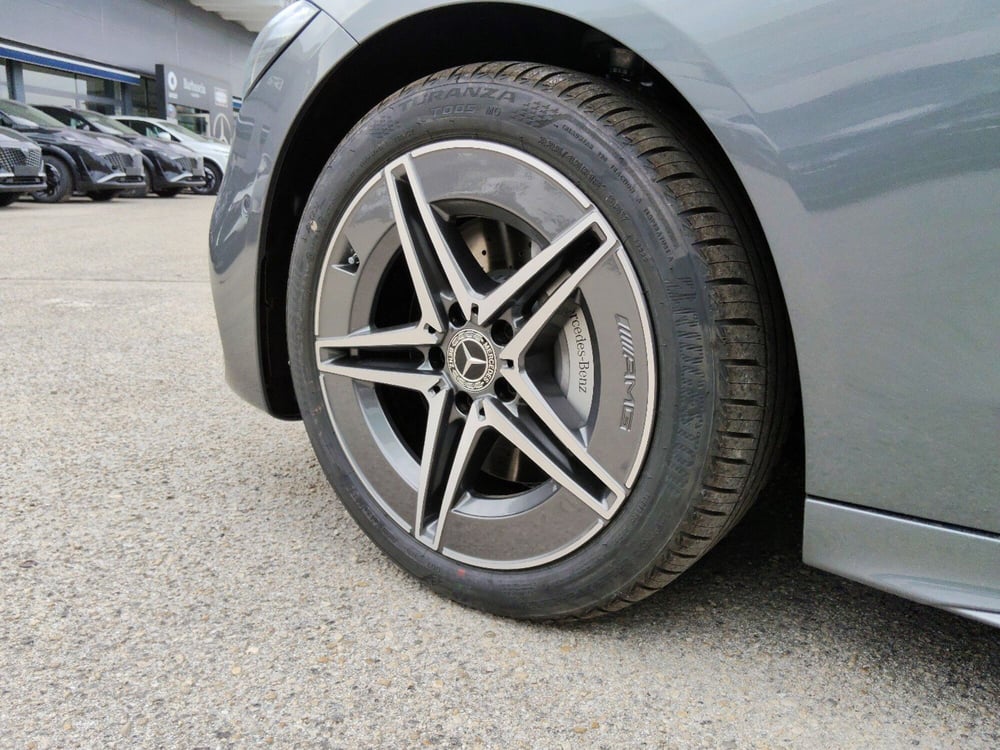 Mercedes-Benz Classe C nuova a Pescara (9)