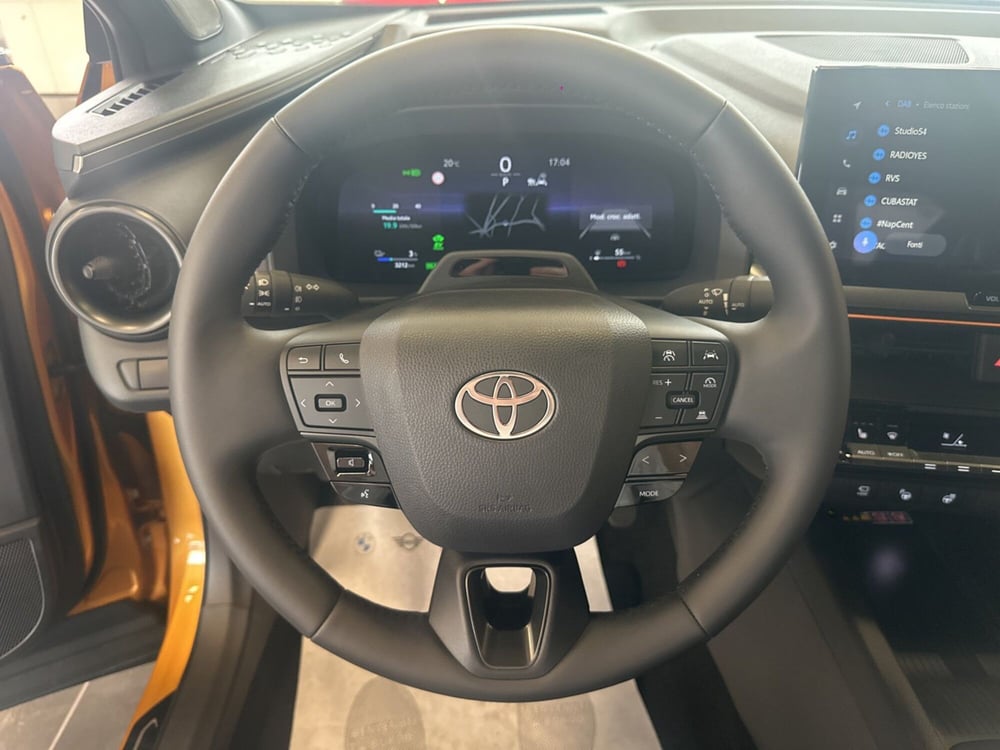 Toyota Toyota C-HR usata a Napoli (15)
