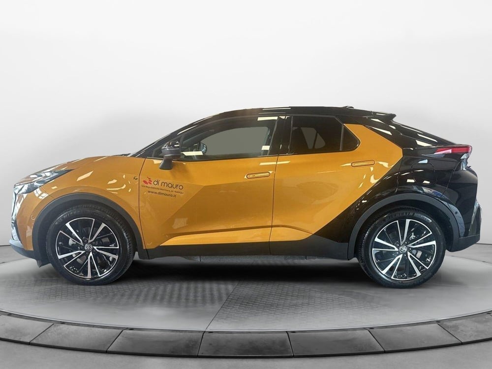 Toyota Toyota C-HR usata a Napoli (2)