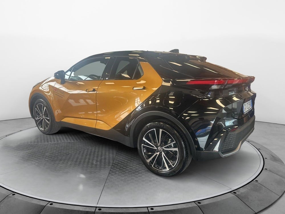 Toyota Toyota C-HR usata a Napoli (3)