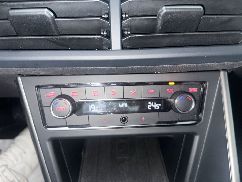 Volkswagen Polo usata a Napoli (14)