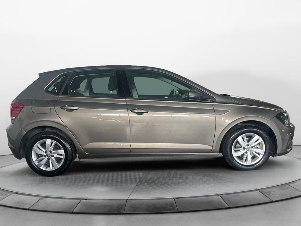 Volkswagen Polo usata a Napoli (4)