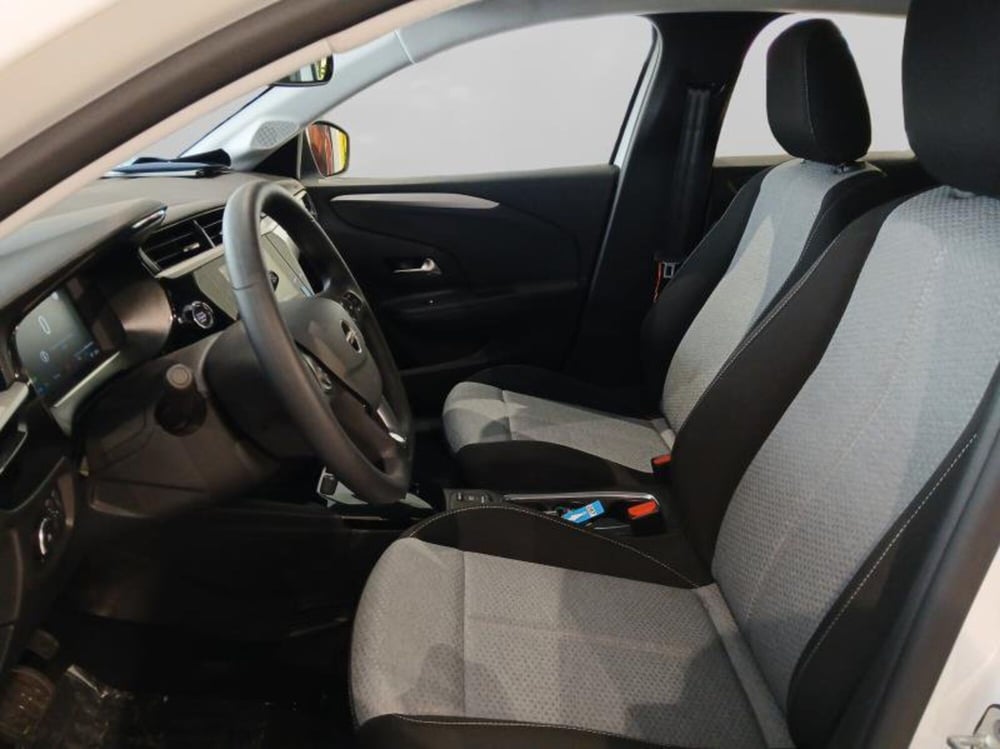 Opel Corsa-e nuova a Genova (9)