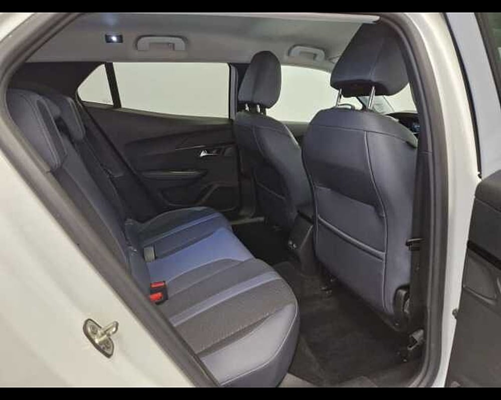 Peugeot 2008 usata a Milano (12)