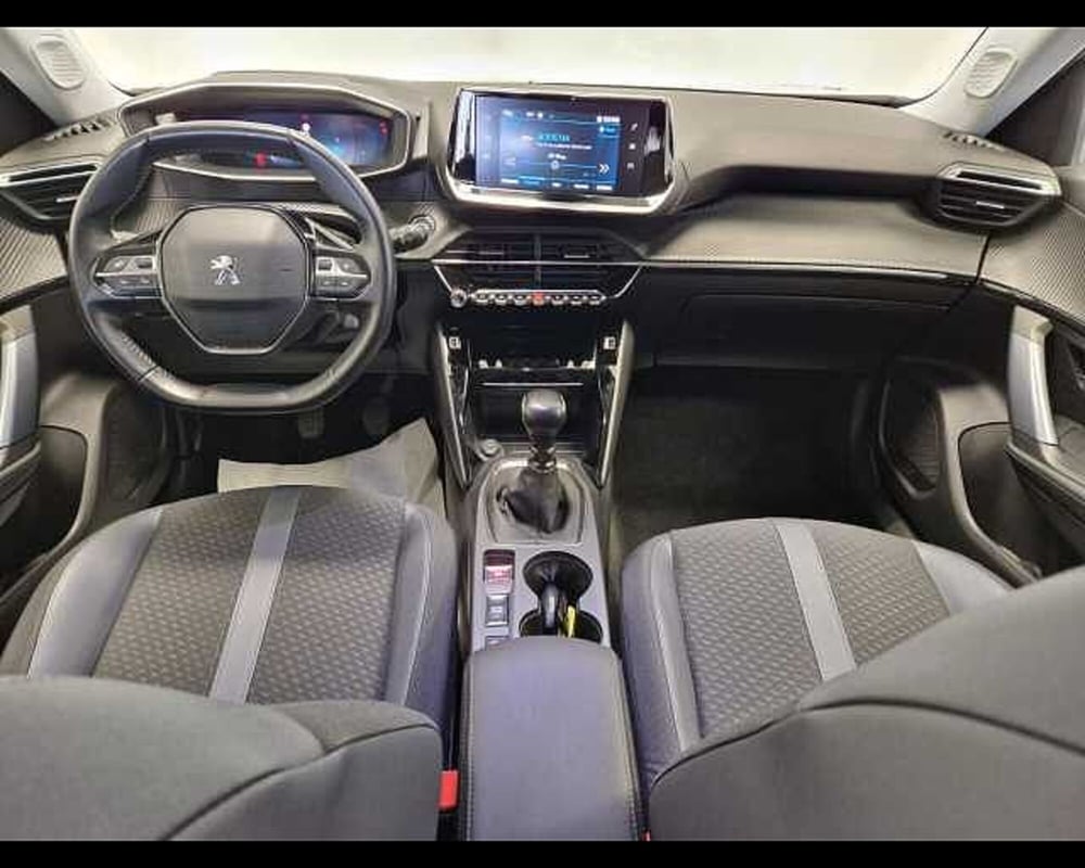 Peugeot 2008 usata a Milano (6)