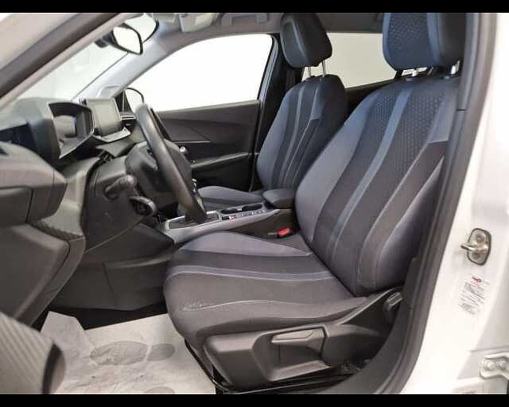 Peugeot 2008 usata a Milano (8)
