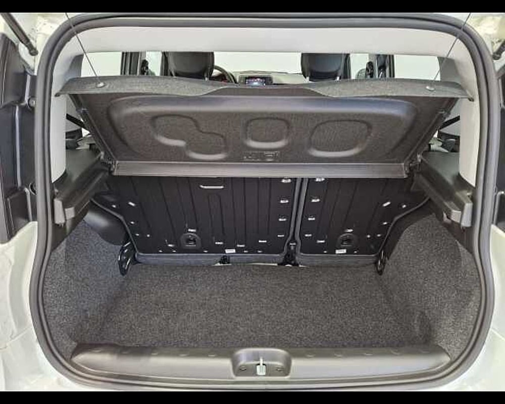 Fiat Panda Cross usata a Milano (13)
