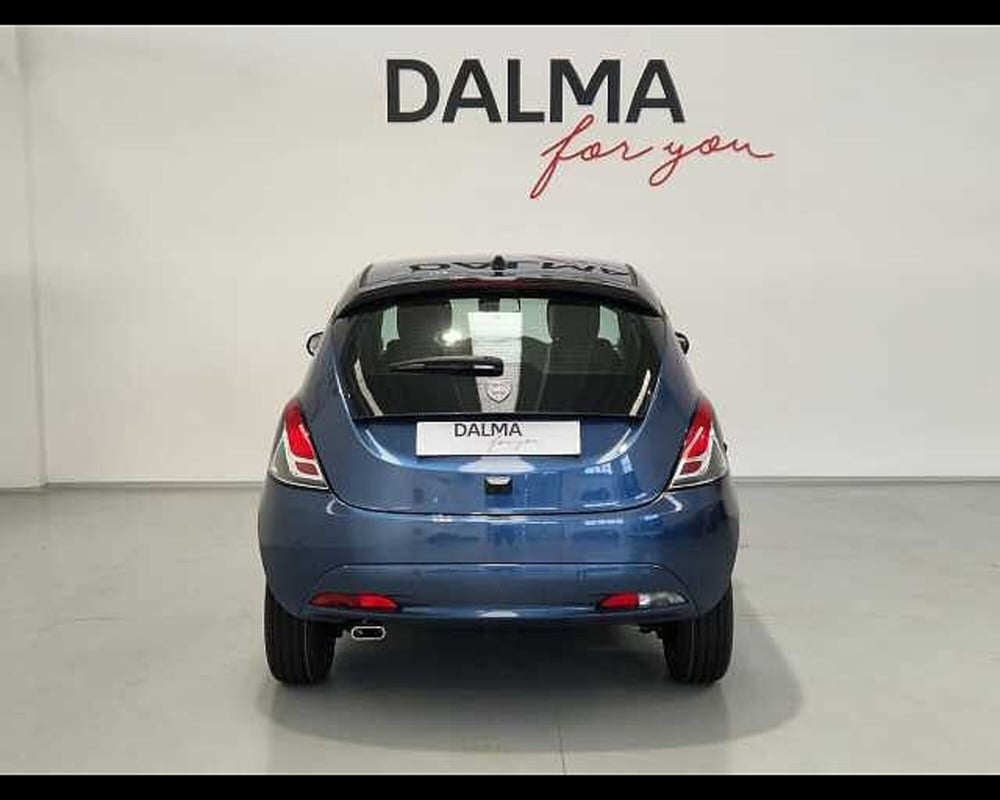 Lancia Ypsilon usata a Milano (3)