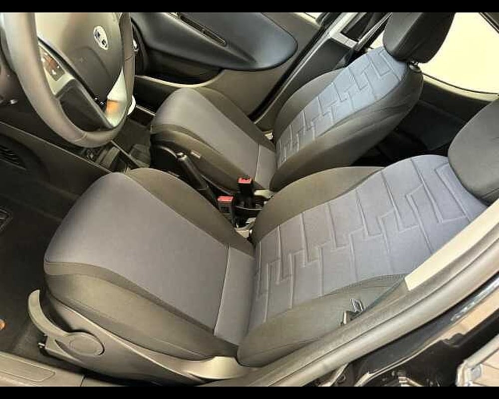 Lancia Ypsilon usata a Milano (14)