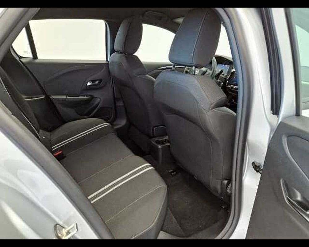Opel Corsa usata a Milano (11)