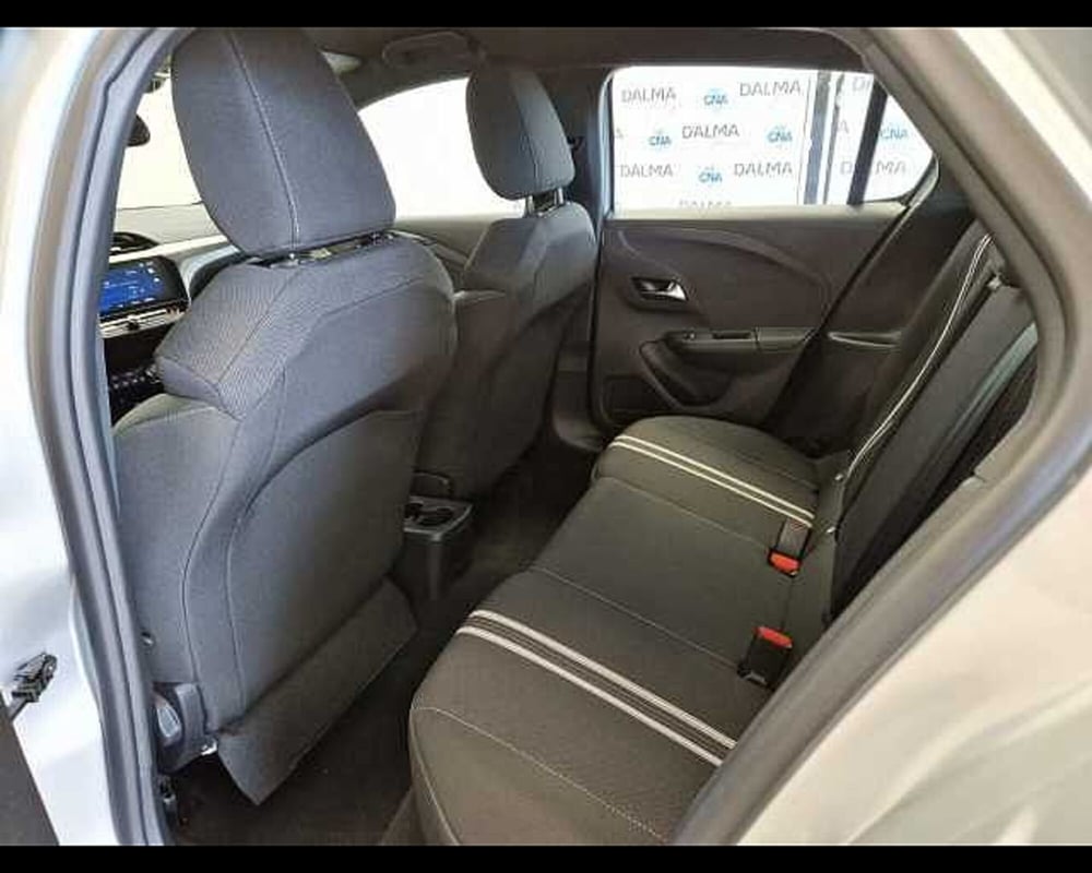 Opel Corsa usata a Milano (14)