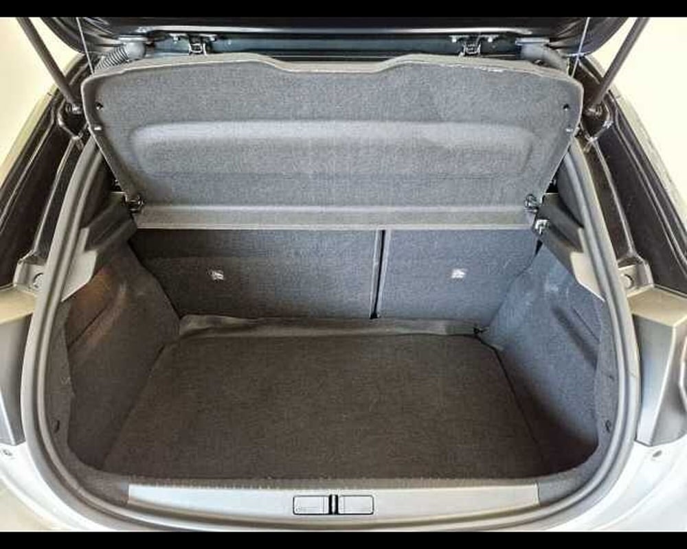Opel Corsa usata a Milano (15)