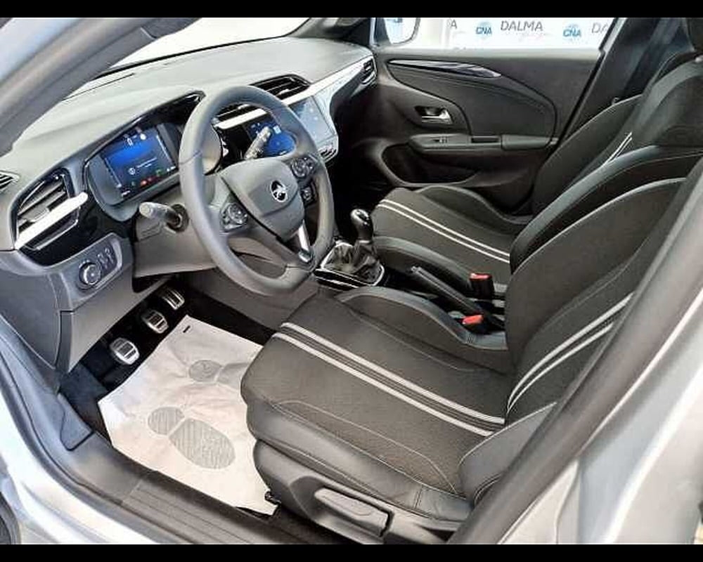 Opel Corsa usata a Milano (6)