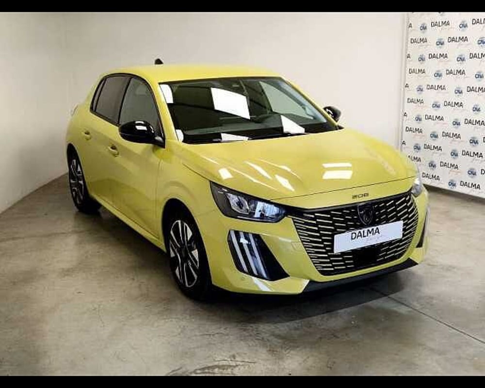 Peugeot 208 nuova a Milano (17)