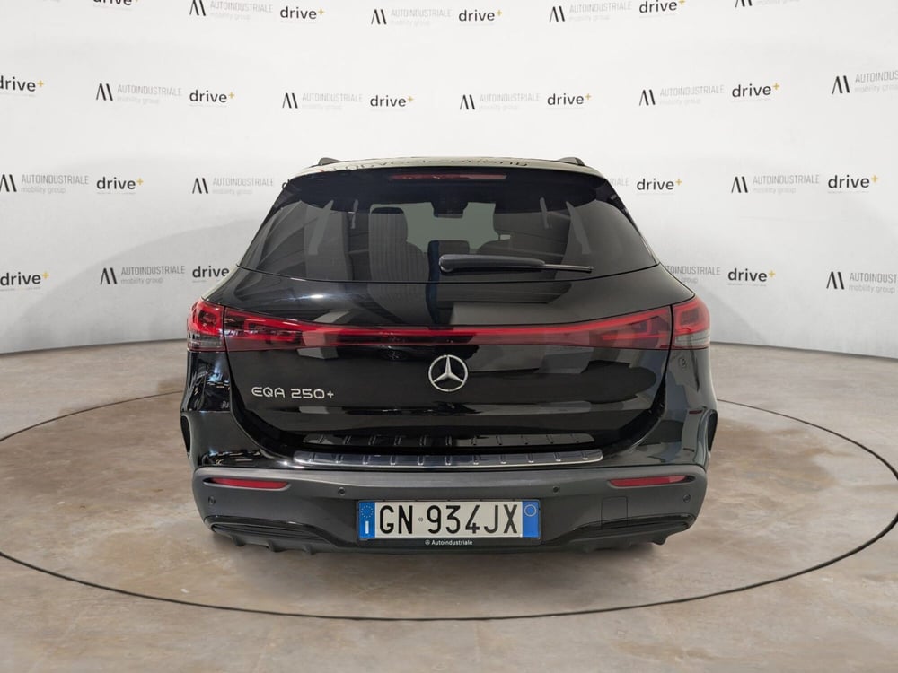 Mercedes-Benz EQA usata a Trento (4)