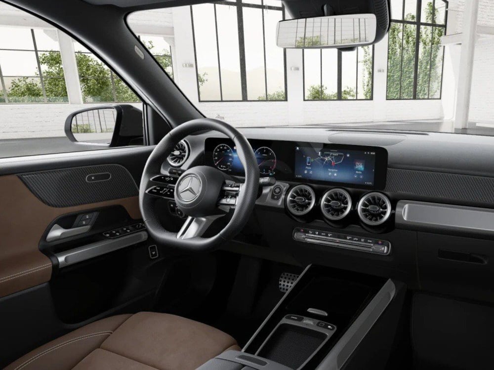 Mercedes-Benz GLB nuova a Ancona (12)